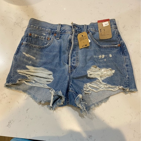 Levi’s 501 light blue denim shorts, size 30, ripped distressed grunge look - Picture 4 of 11